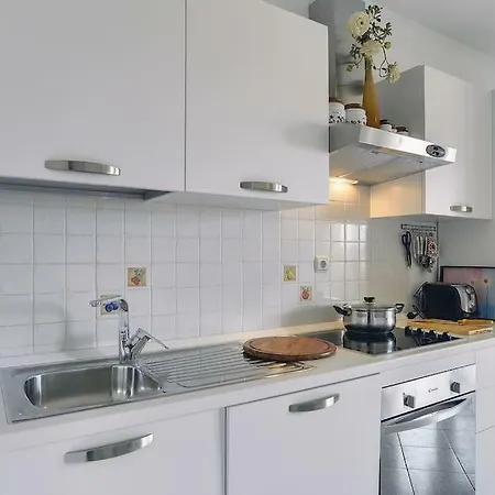 Mirna Apartment *