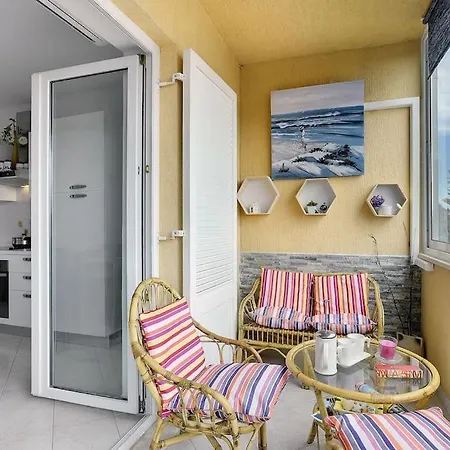 Mirna Apartment Premantura